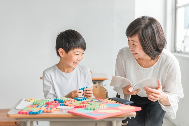 【保存版】小学生に効果的な英語学習法7選|家庭でできる楽しい学び方と注意点